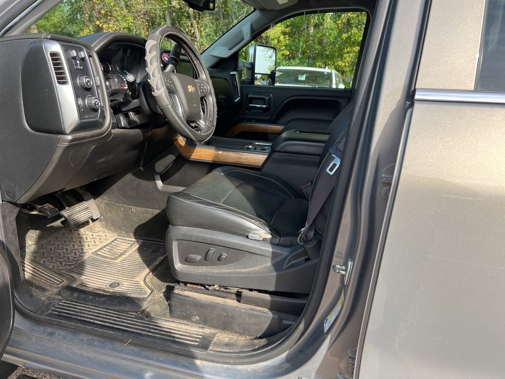 Used 2017 Chevrolet Silverado 1500 LTZ w/ Sport Package image 27