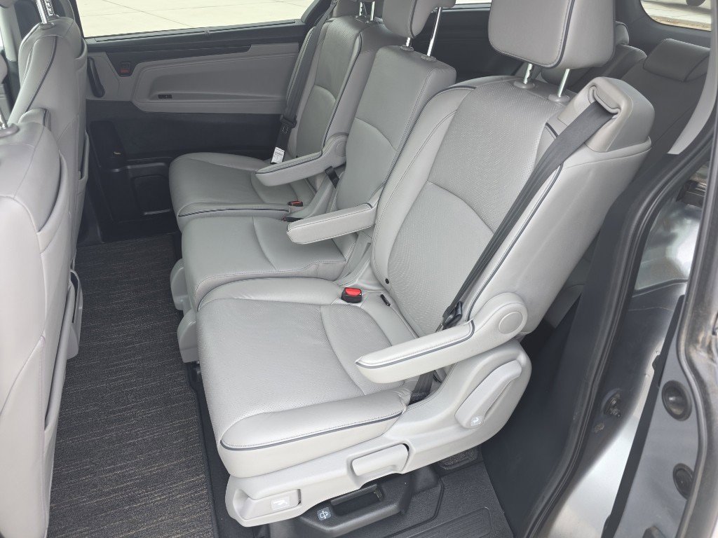 Used 2023 Honda Odyssey Elite image 16