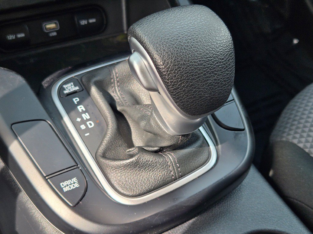 Used 2024 Kia Soul LX w/ Option Group 015 FWD image 27