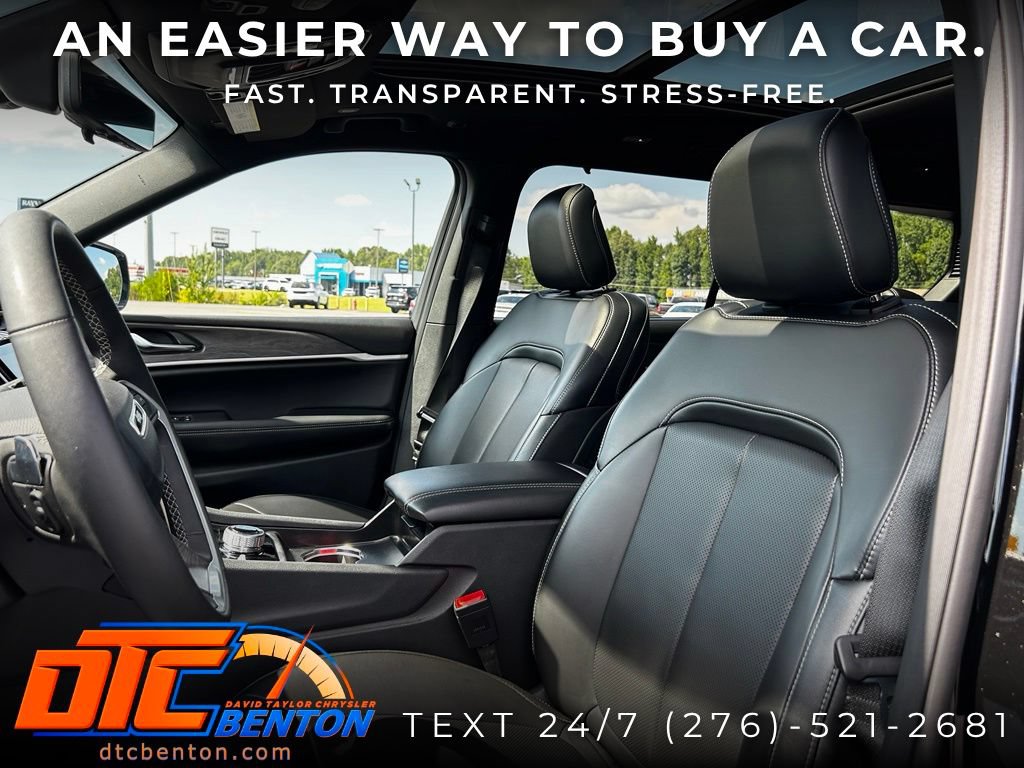 Used 2025 Jeep Grand Cherokee L Limited w/ Luxury Tech Group II AWD/4WD image 9