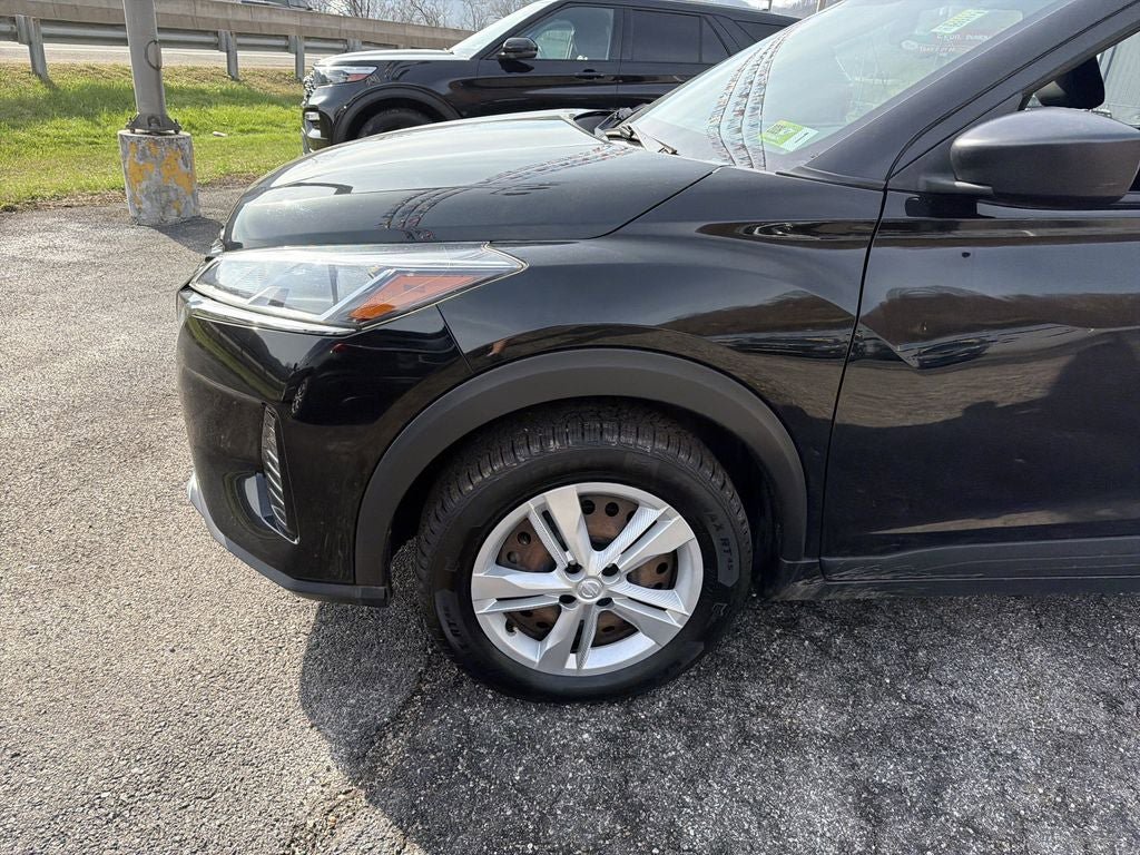 Used 2021 Nissan Kicks S FWD image 15
