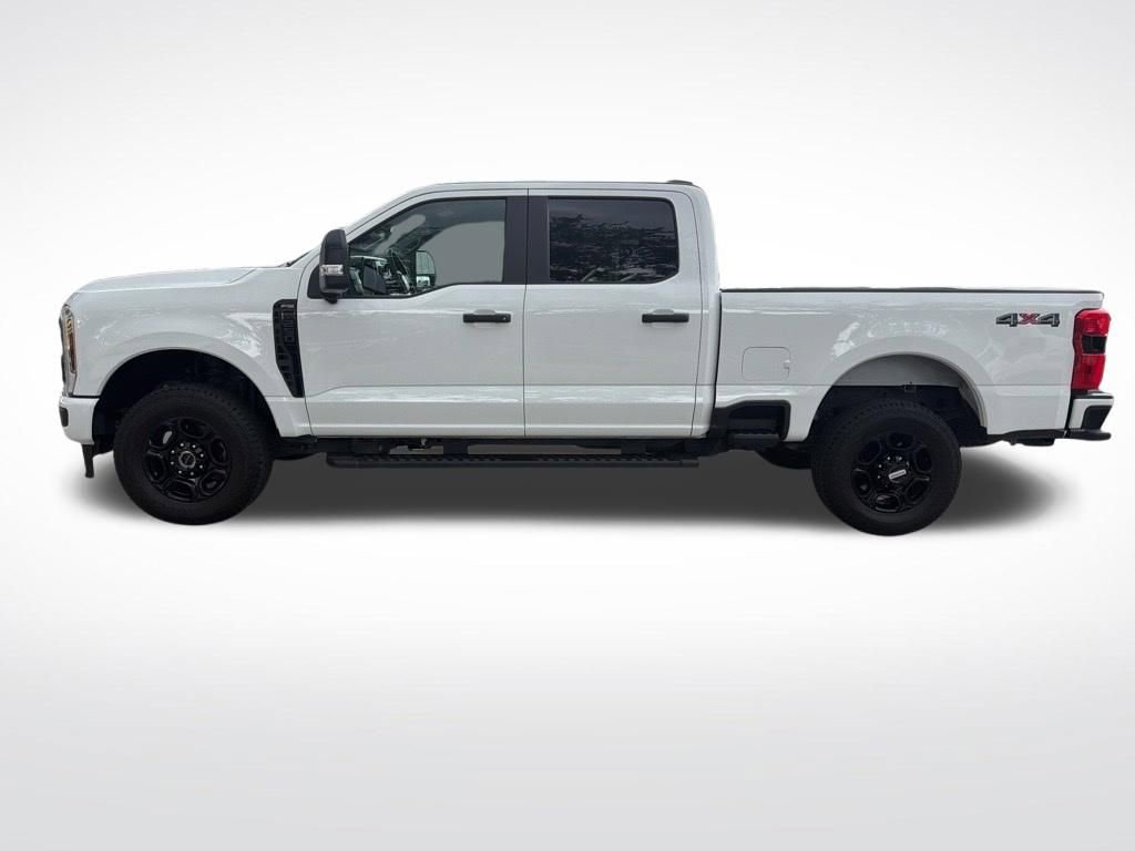 Used 2024 Ford F250 XL w/ STX Appearance Package AWD/4WD image 8