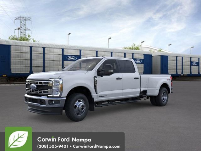 New 2026 Ford F350 XLT image 2