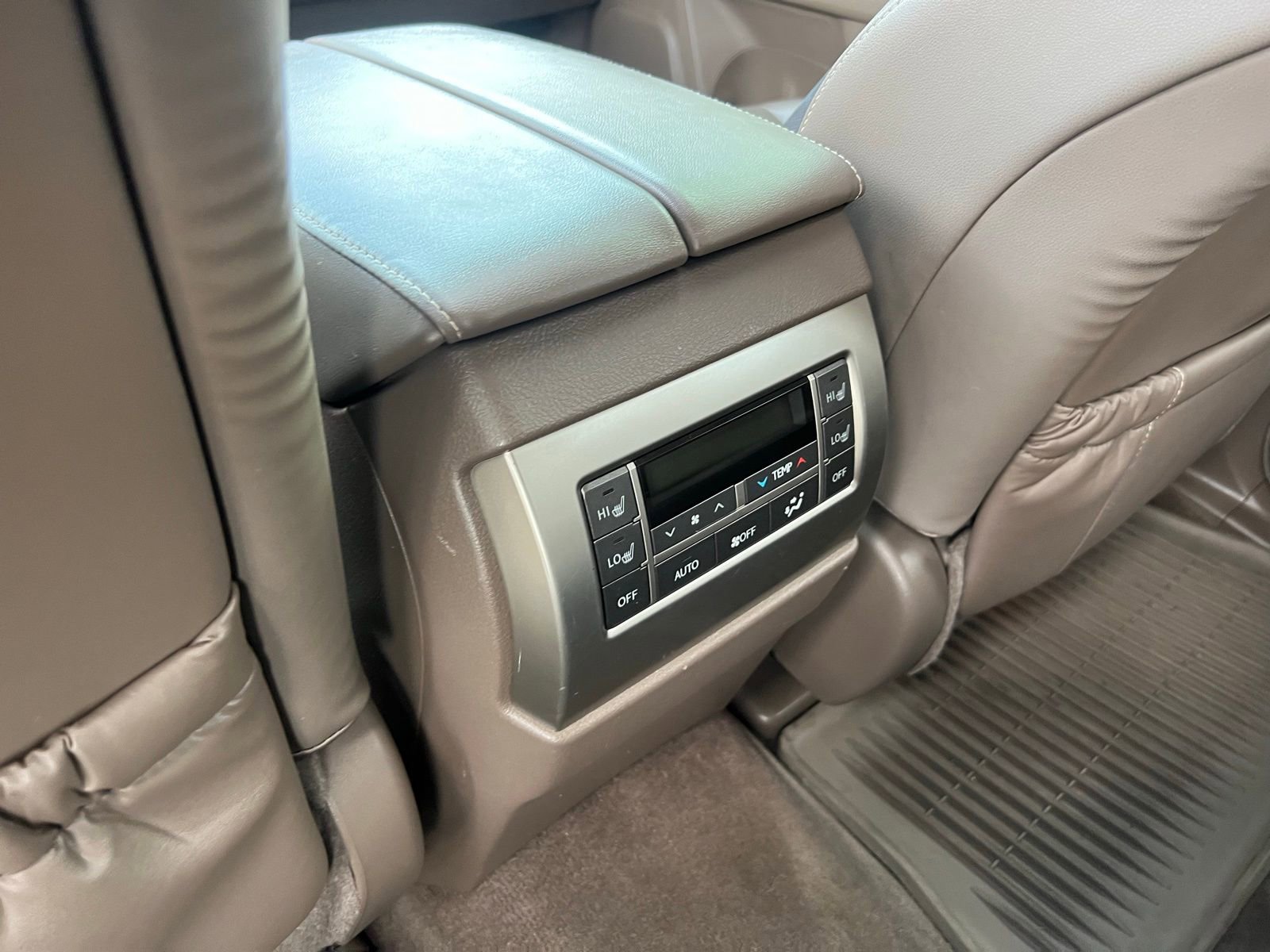 Used 2016 Lexus GX 460 w/ Comfort Package AWD/4WD image 28