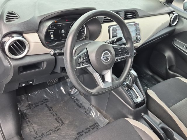 Used 2021 Nissan Versa SV FWD image 17