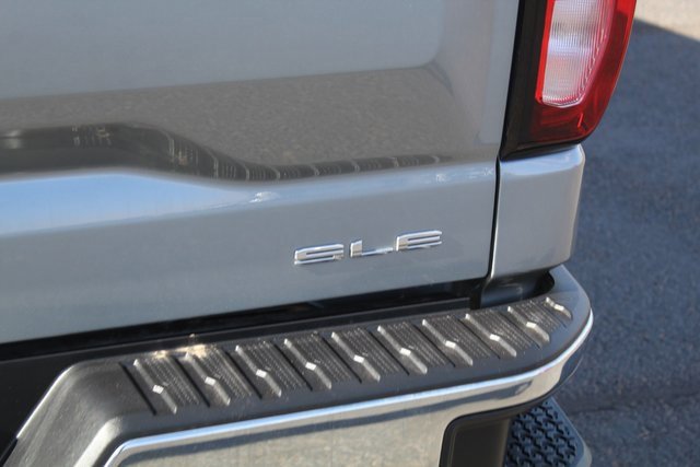 Used 2024 GMC Sierra 1500 SLE image 5