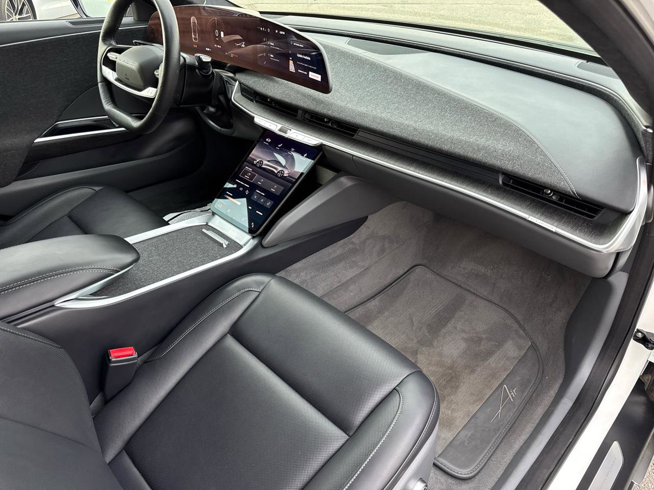 Used 2023 Lucid Air Pure AWD/4WD image 42