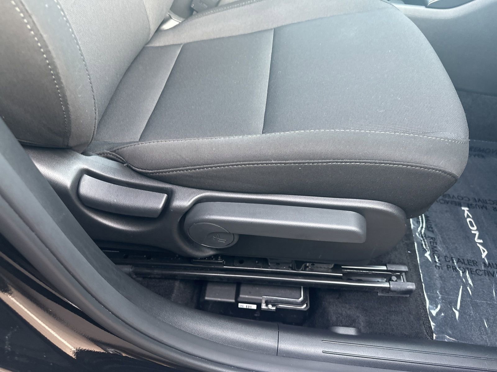 Used 2025 Hyundai Kona SEL image 42