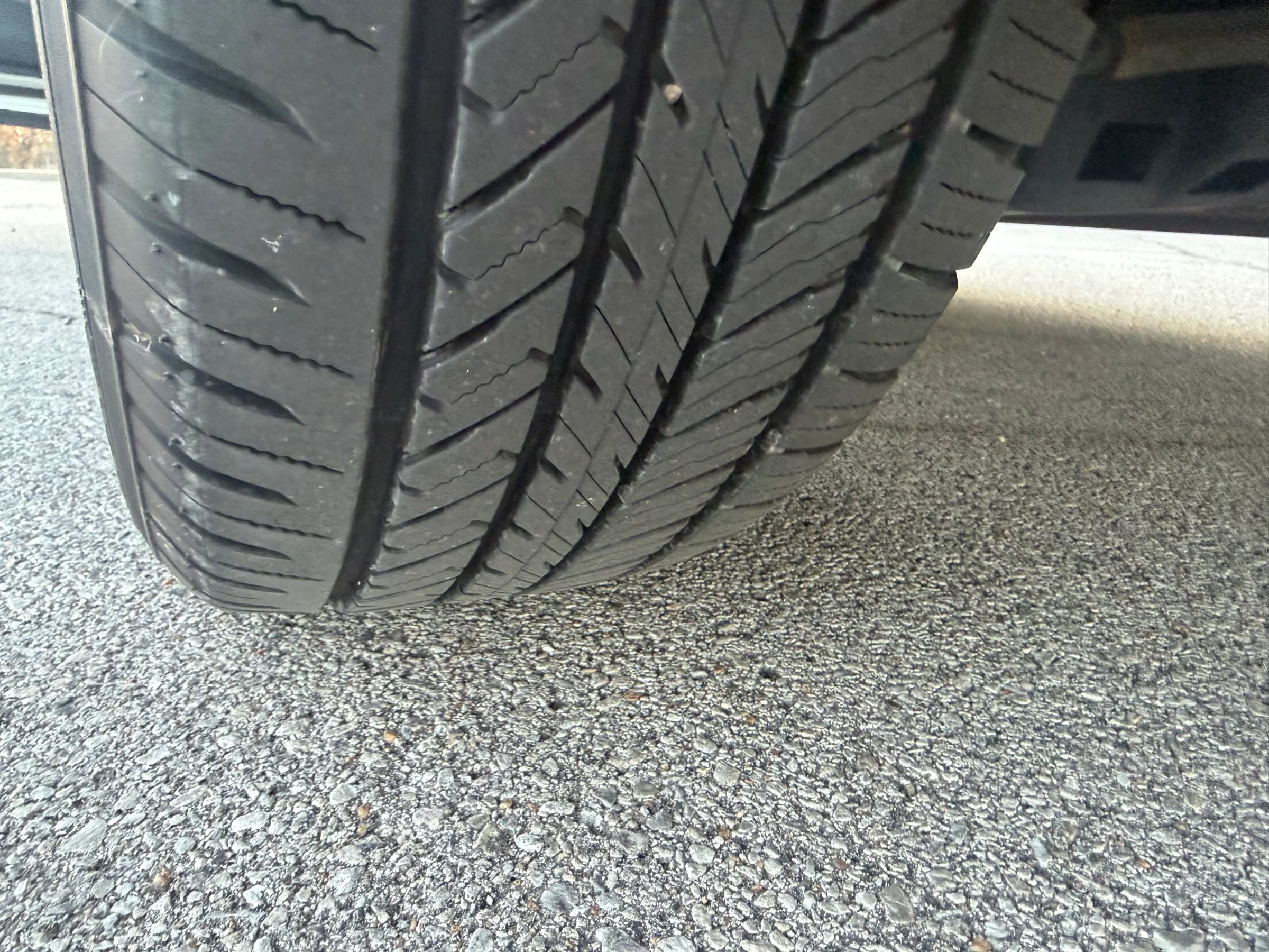 Used 2018 Toyota Avalon Limited image 44