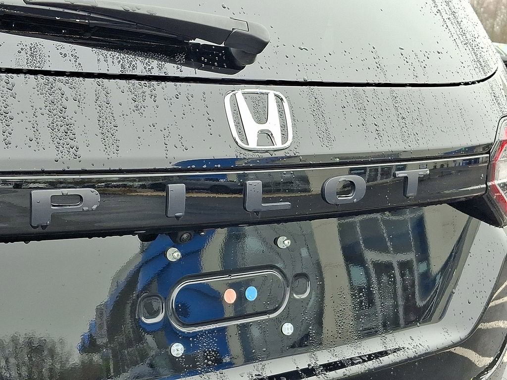 Used 2023 Honda Pilot EX-L image 32