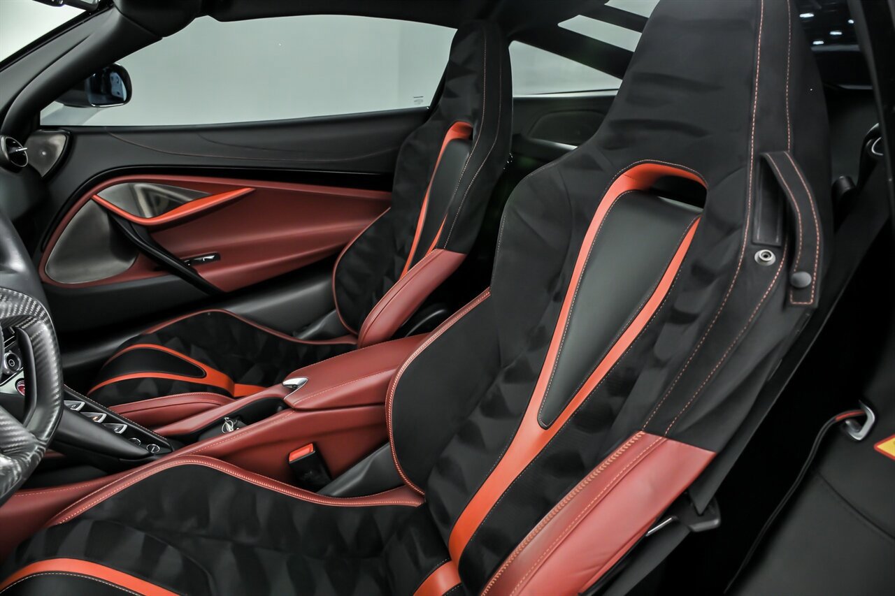 Used 2018 McLaren 720S Performance image 23