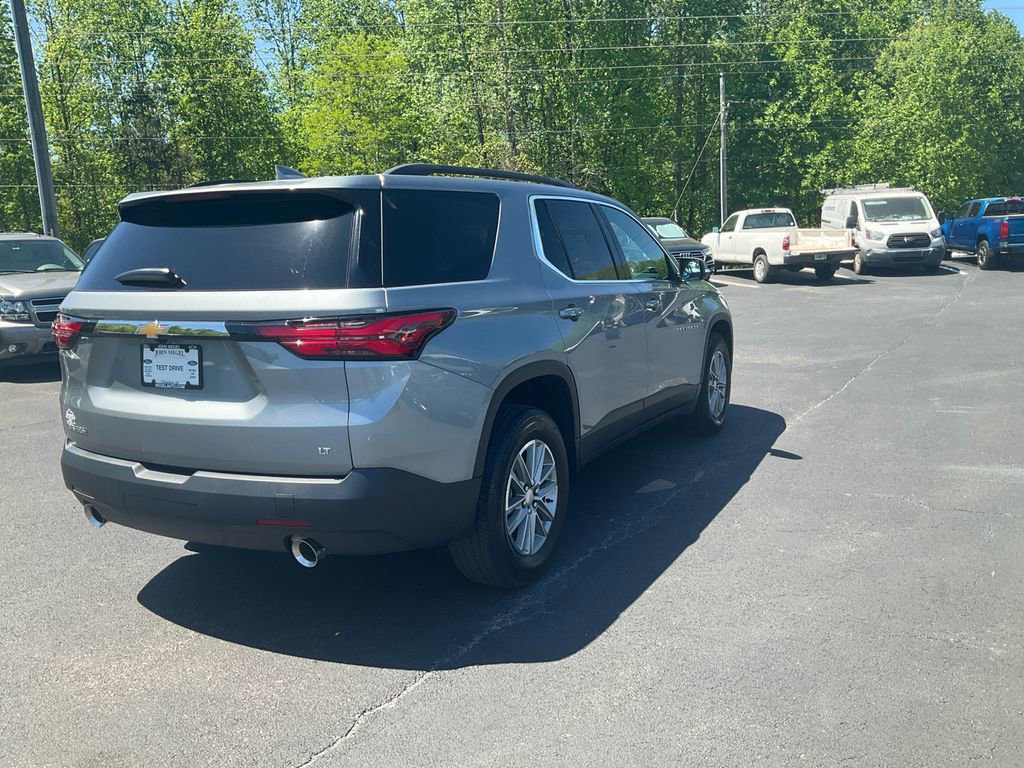 Used 2023 Chevrolet Traverse LT FWD image 5
