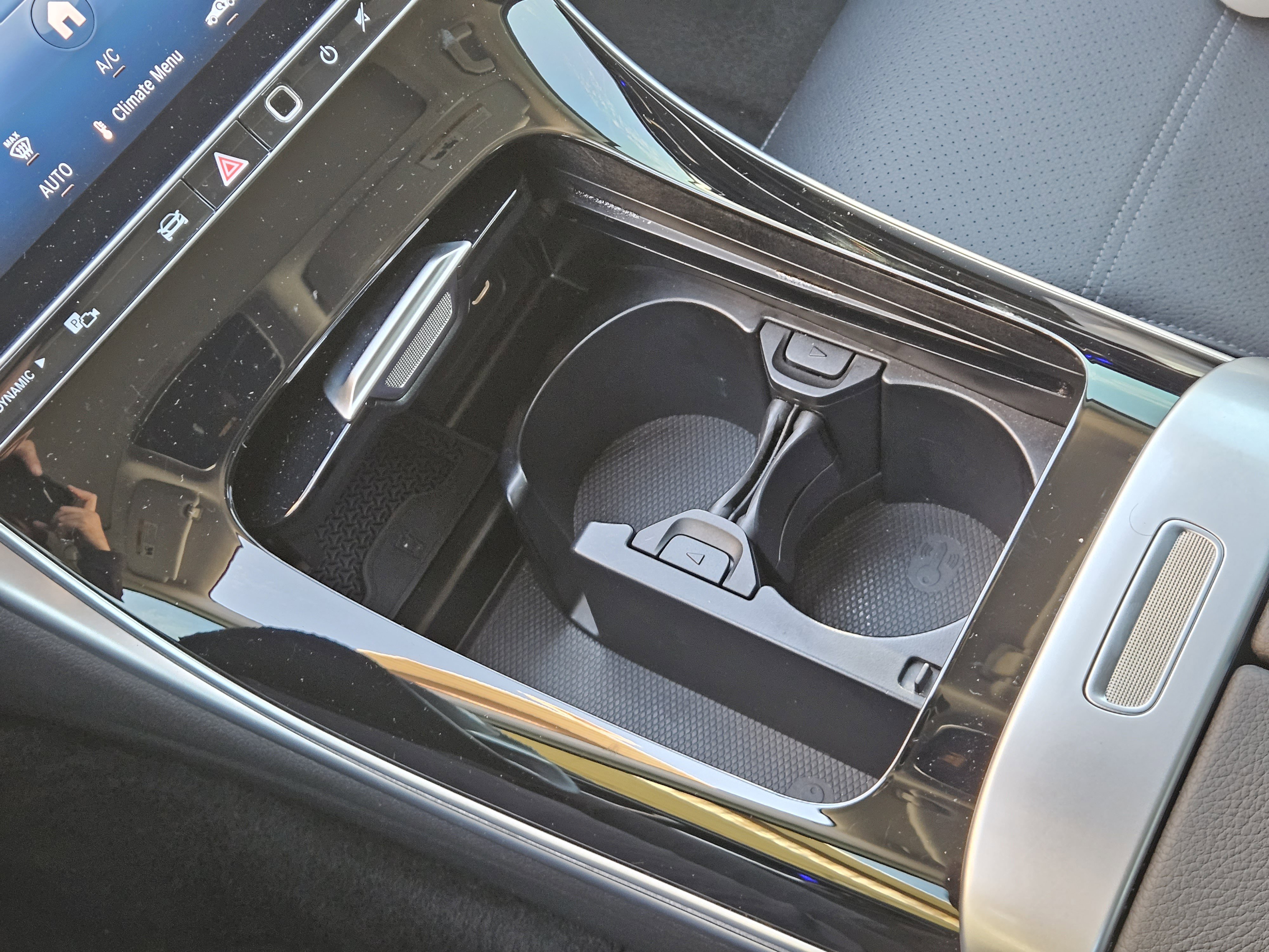 Used 2025 Mercedes-Benz C 300 Sedan image 19