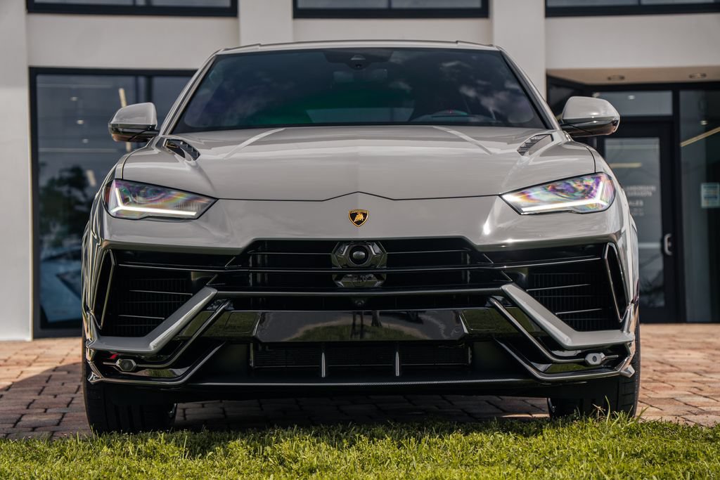 Used 2024 Lamborghini Urus Performante AWD/4WD image 9