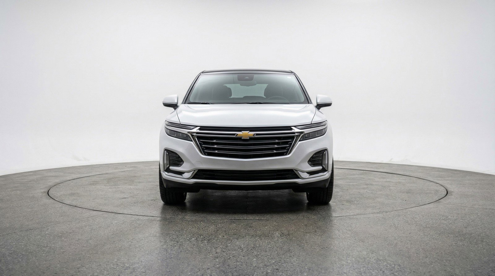 Used 2025 Chevrolet Equinox LT image 2