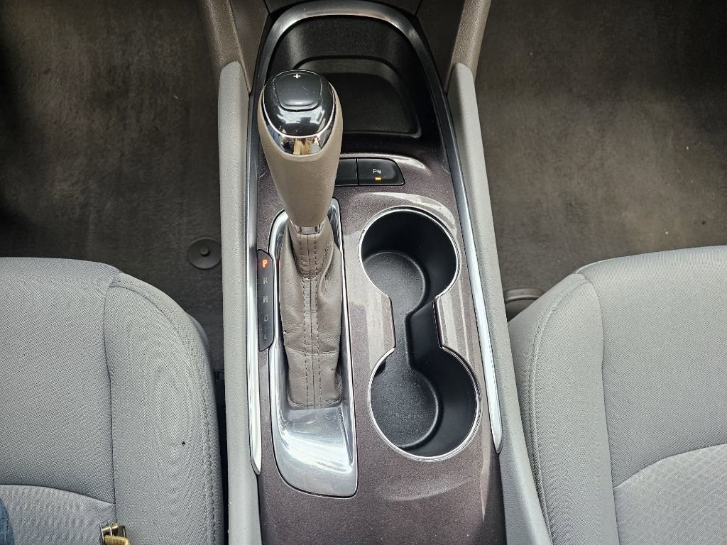 Used 2020 Chevrolet Malibu LT image 30