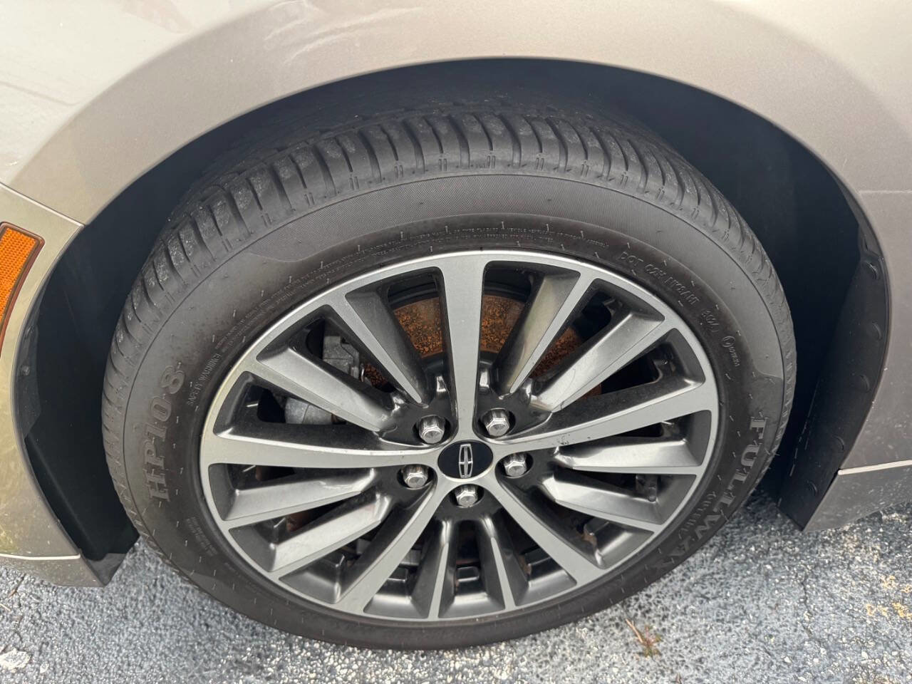 Used 2019 Lincoln MKZ Premiere image 22