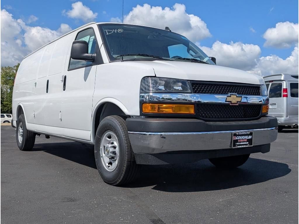 New 2025 Chevrolet Express 3500 Extended w/ Driver Convenience Package