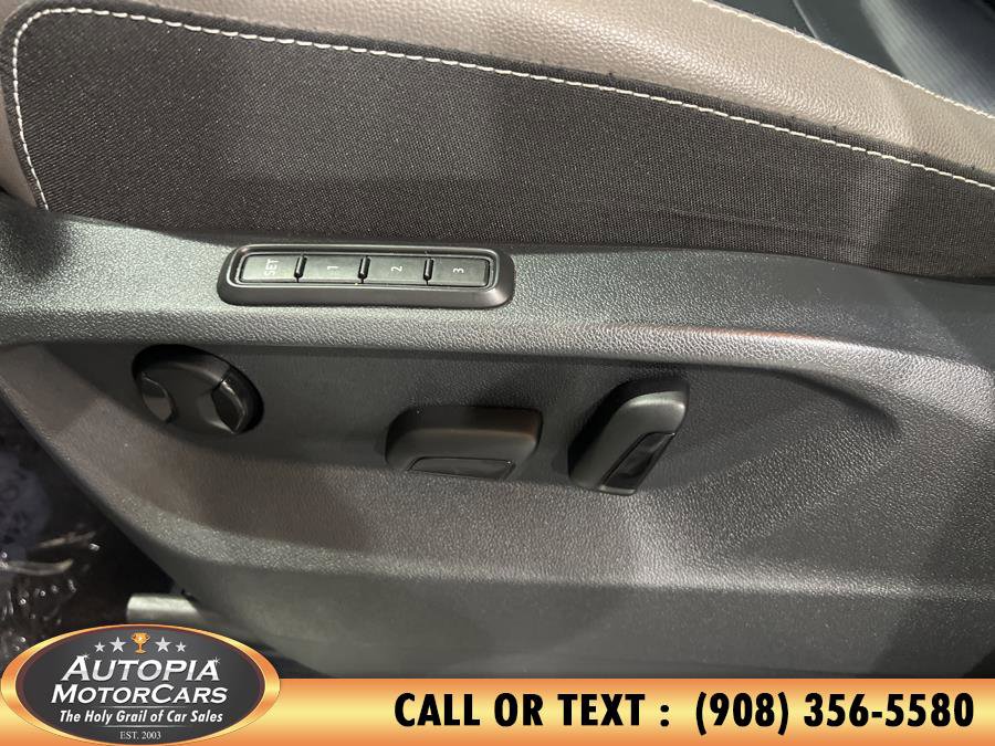 Used 2021 Volkswagen Atlas Cross Sport SEL Premium R-Line image 33