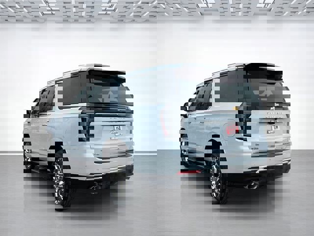 New 2026 Chevrolet Suburban Premier image 6