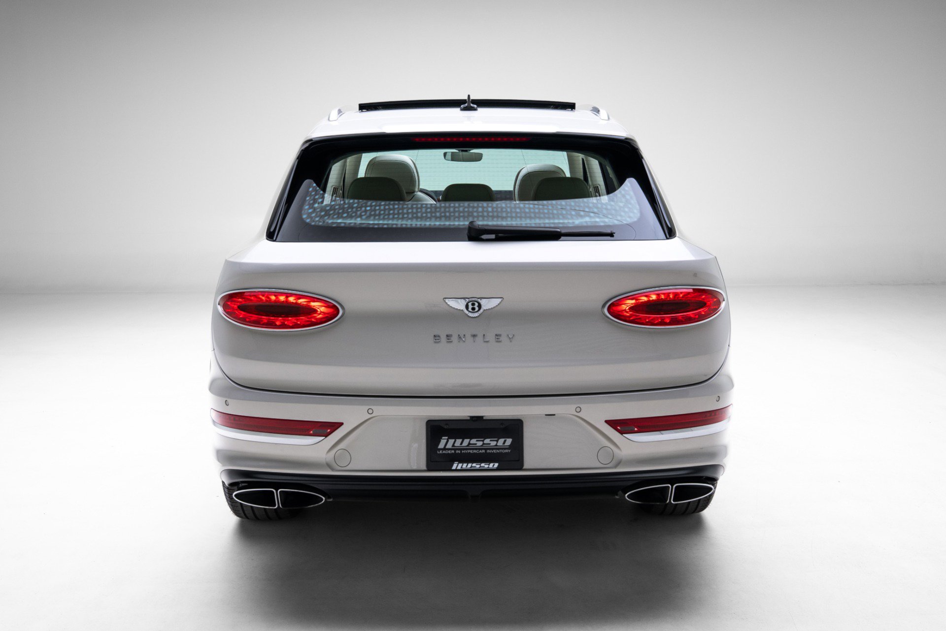 Used 2021 Bentley Bentayga image 6