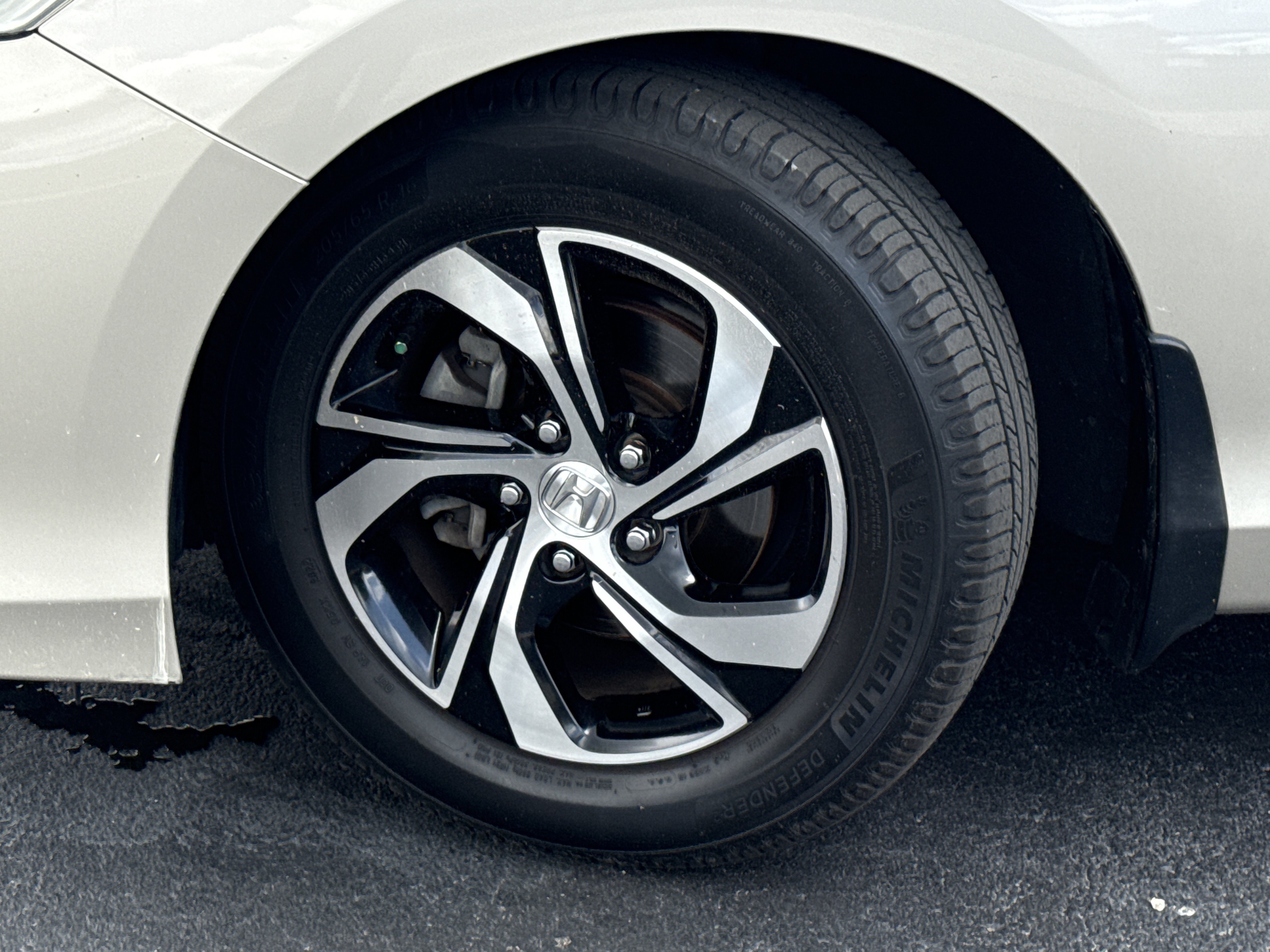 Certified 2017 Honda Accord LX image 38
