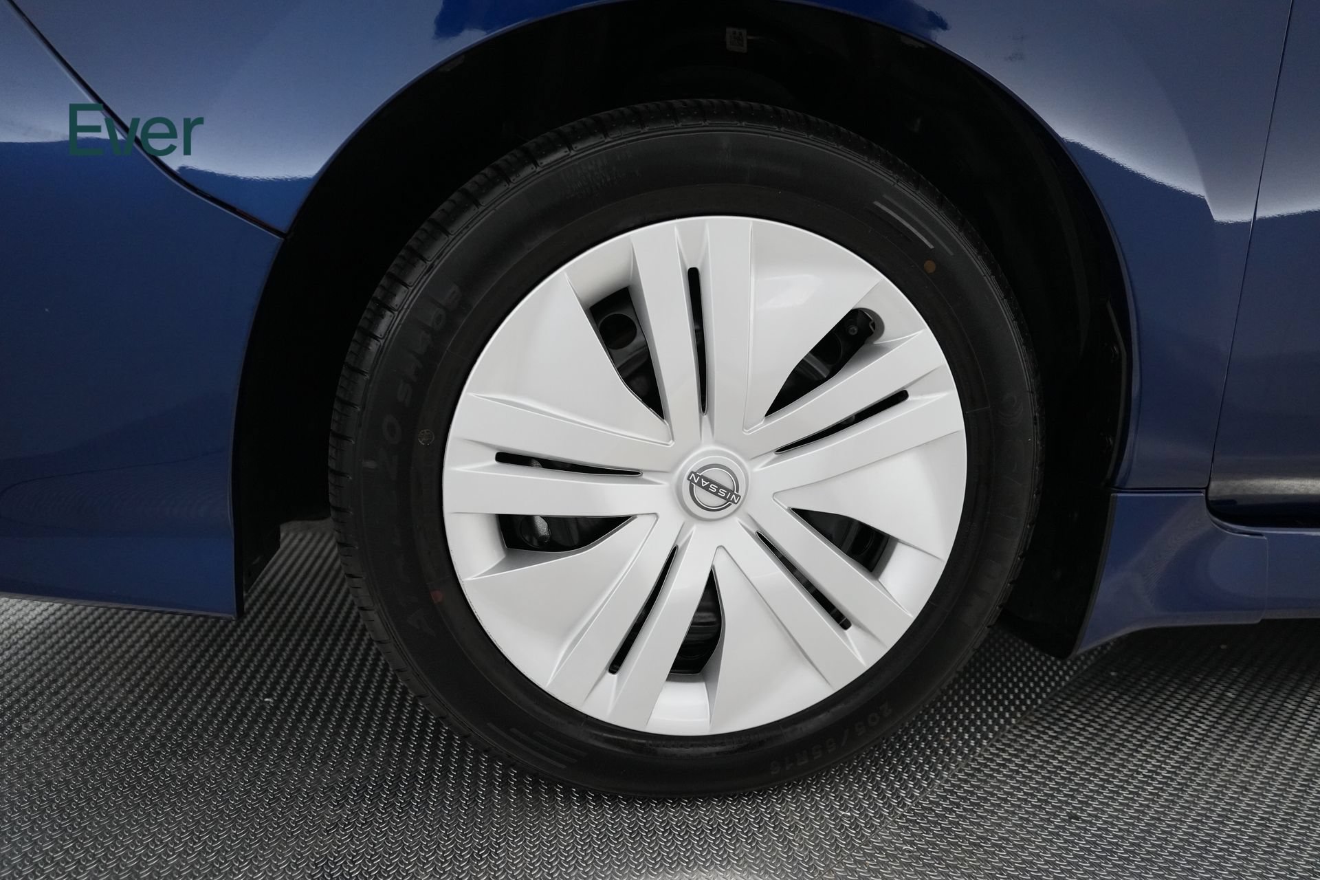 Used 2025 Nissan Leaf S FWD image 20
