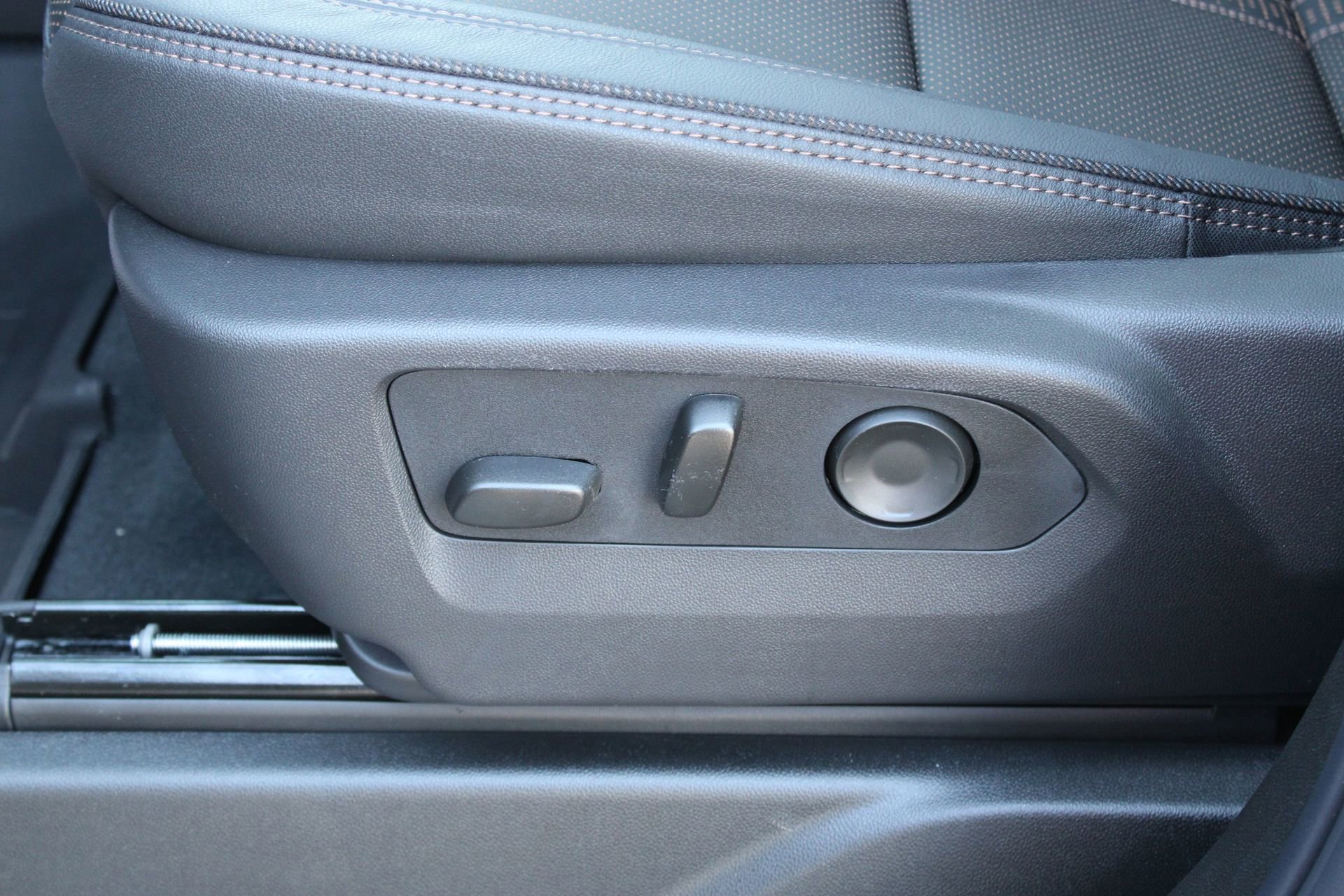 New 2026 Chevrolet Tahoe High Country image 13