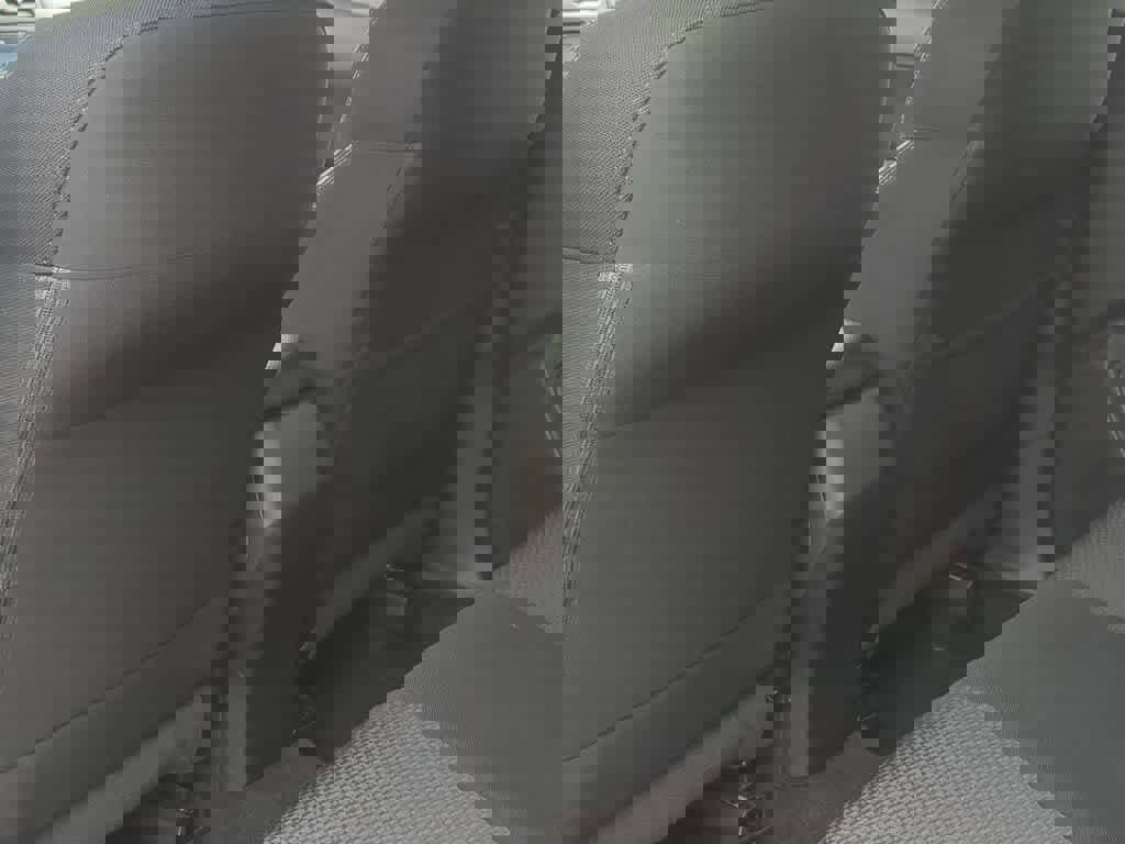 Used 2015 Subaru Forester 2.5i Premium w/ All-Weather Package image 17