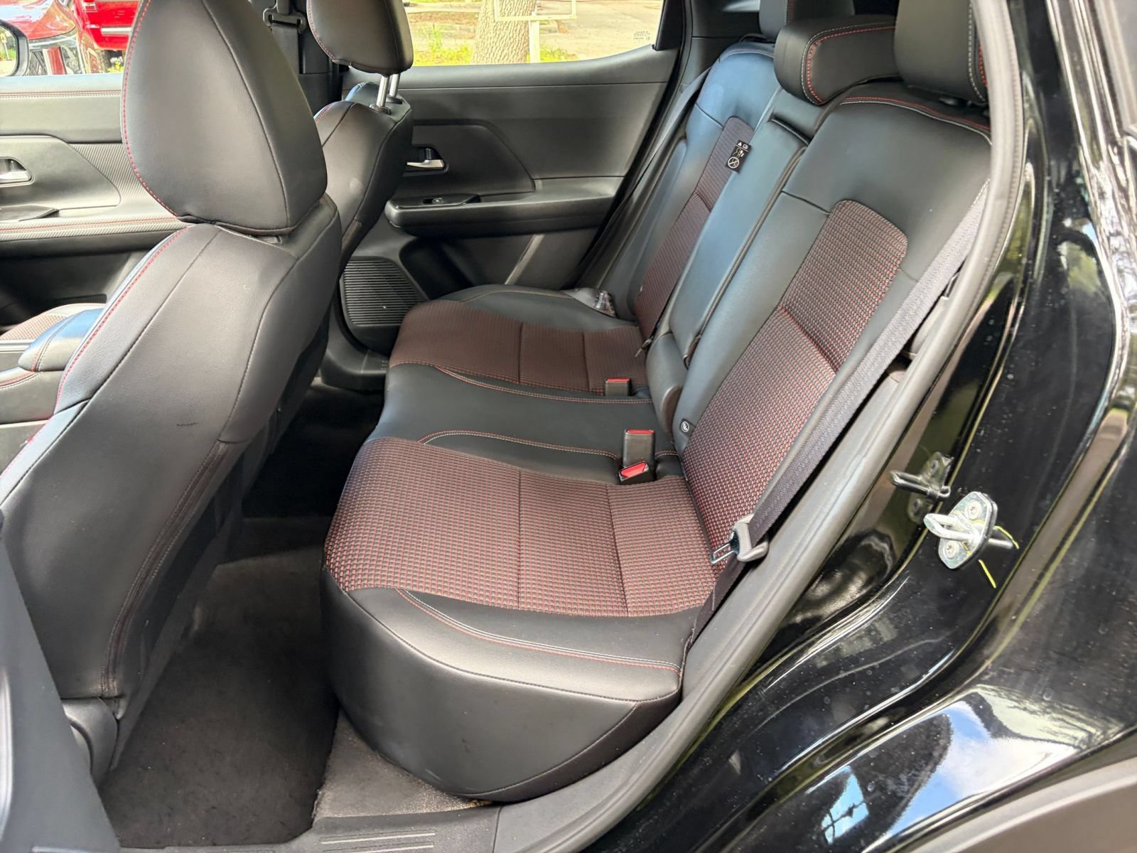 Used 2026 Nissan Kicks SR FWD image 35