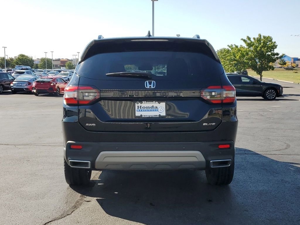 Used 2023 Honda Pilot Elite image 6