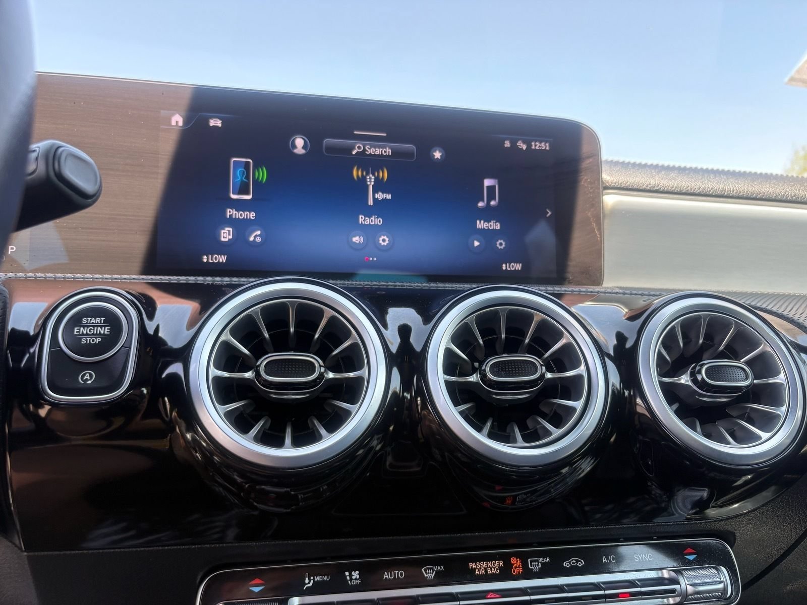 Used 2025 Mercedes-Benz CLA 250 4MATIC image 23