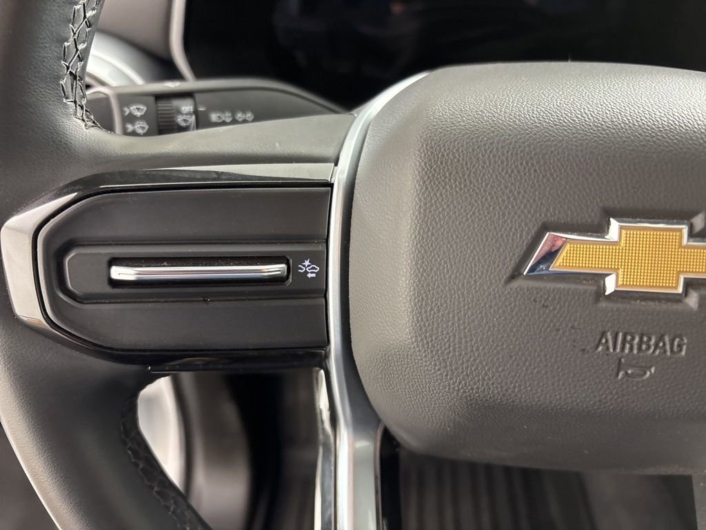 Used 2024 Chevrolet Colorado LT image 30
