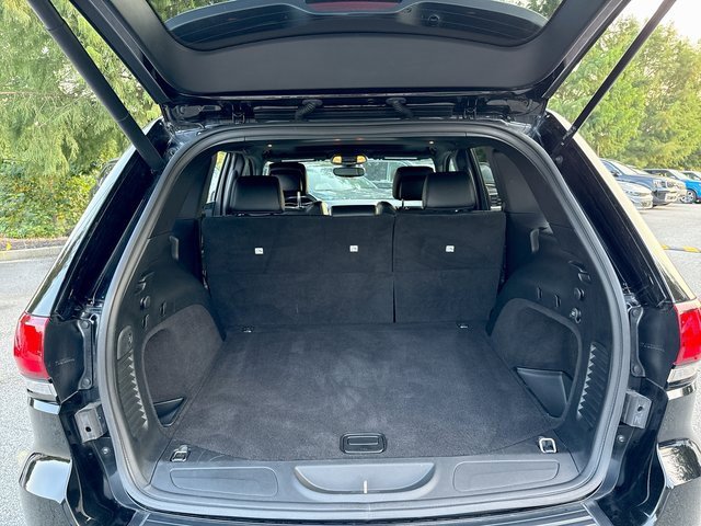 Used 2020 Jeep Grand Cherokee Altitude image 24