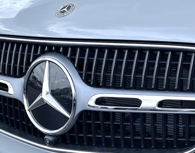 New 2026 Mercedes-Benz GLC 300 4MATIC image 5