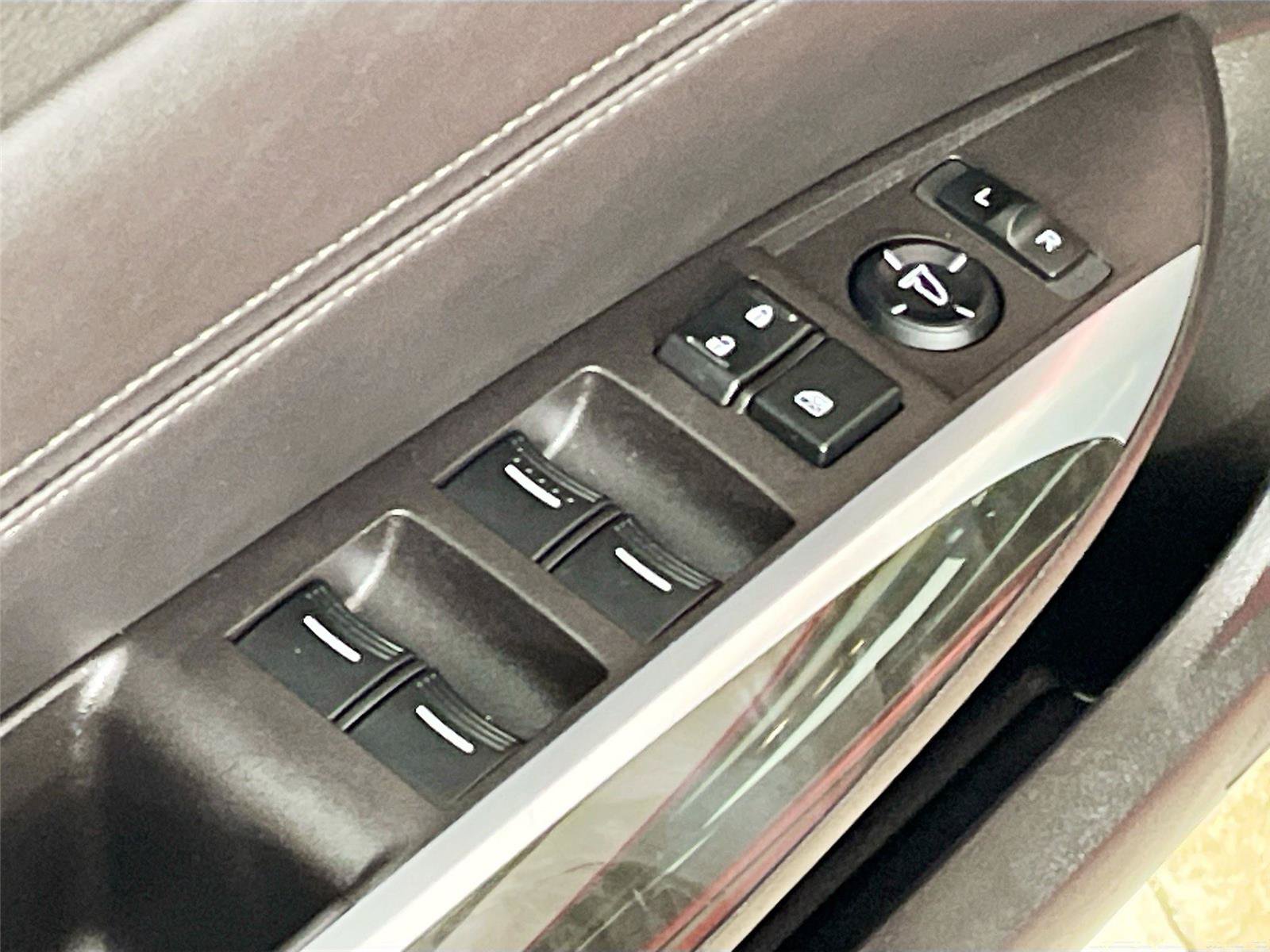 Used 2020 Acura TLX FWD image 21