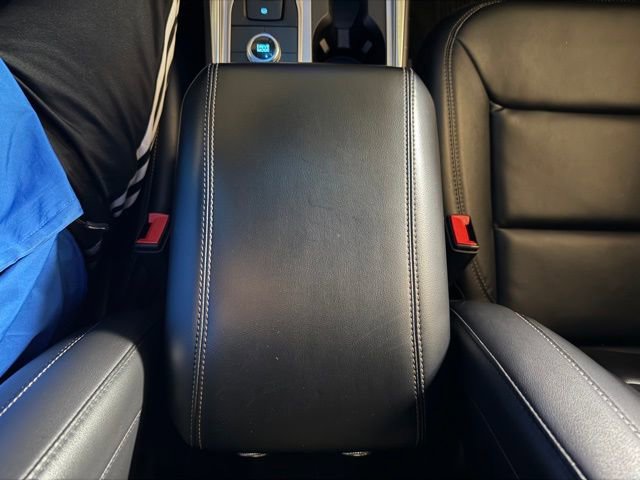 Used 2022 Ford Explorer XLT w/ Equipment Group 202A AWD/4WD image 36