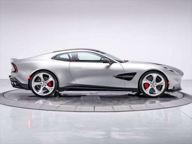 Used 2025 Aston Martin Vanquish RWD image 10