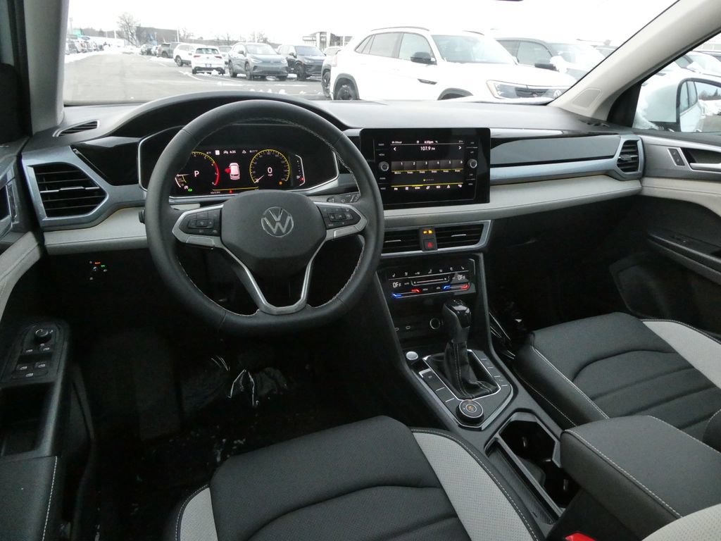 New 2026 Volkswagen Taos SEL AWD/4WD image 10
