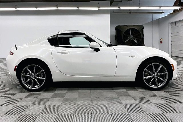 Used 2021 MAZDA MX-5 Miata RF Grand Touring RWD image 15