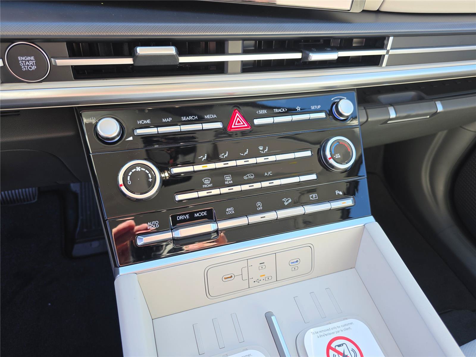 New 2026 Hyundai Santa Fe SE AWD/4WD image 17