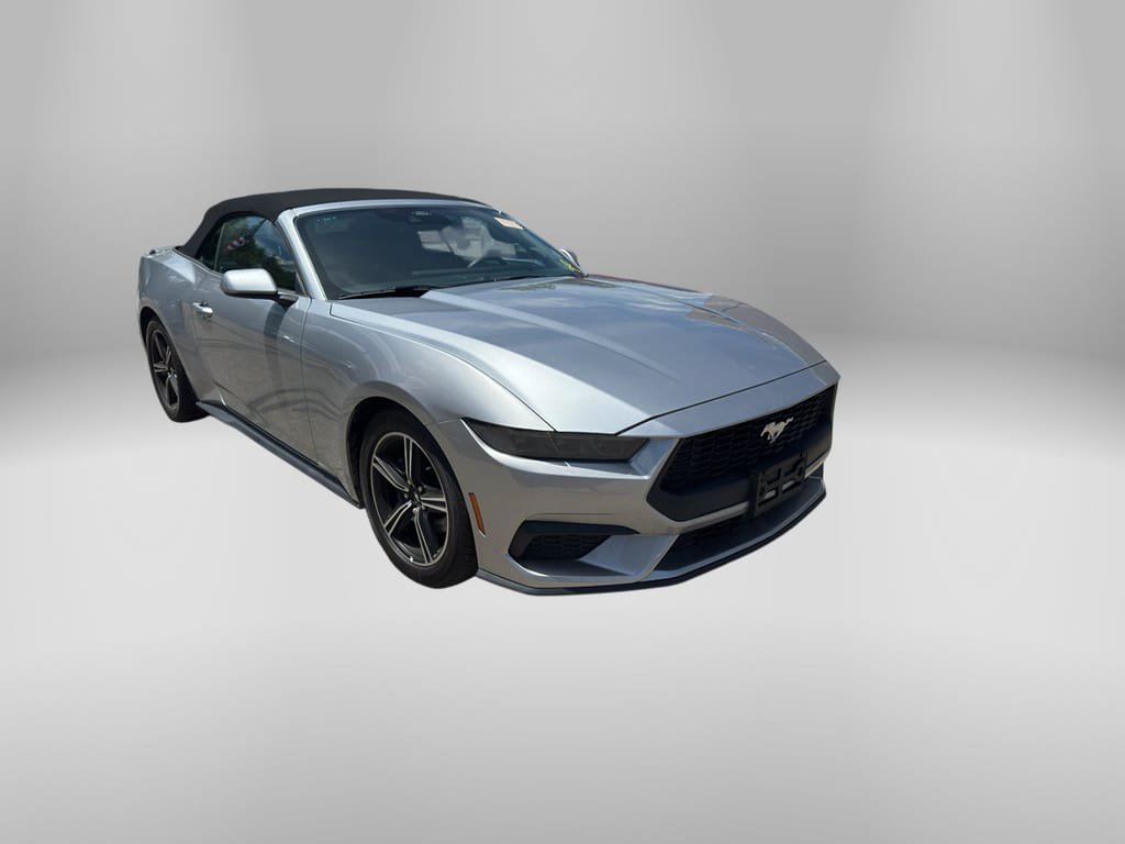Used 2025 Ford Mustang Premium RWD image 3