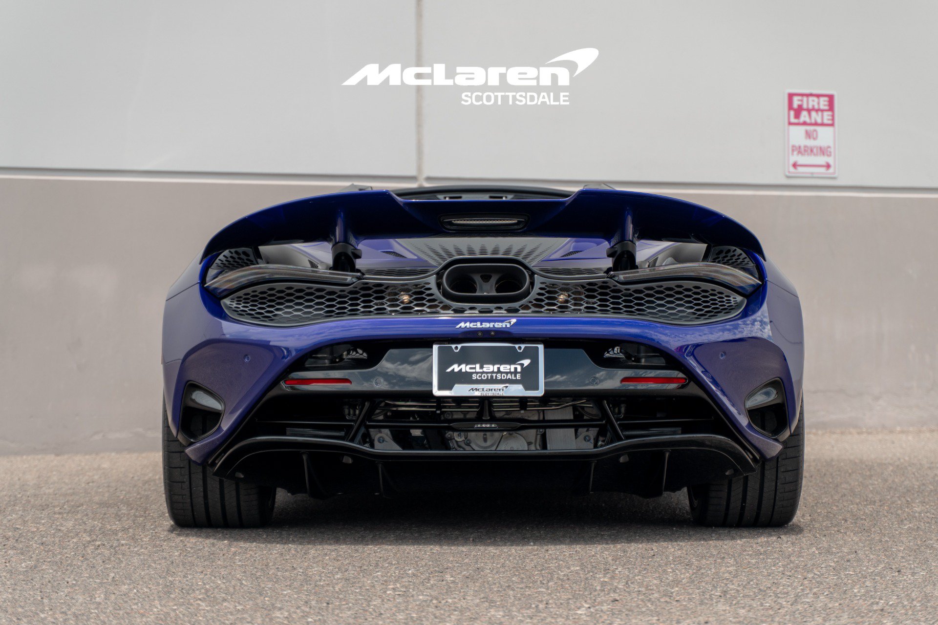 Used 2026 McLaren 750S Spider RWD image 6