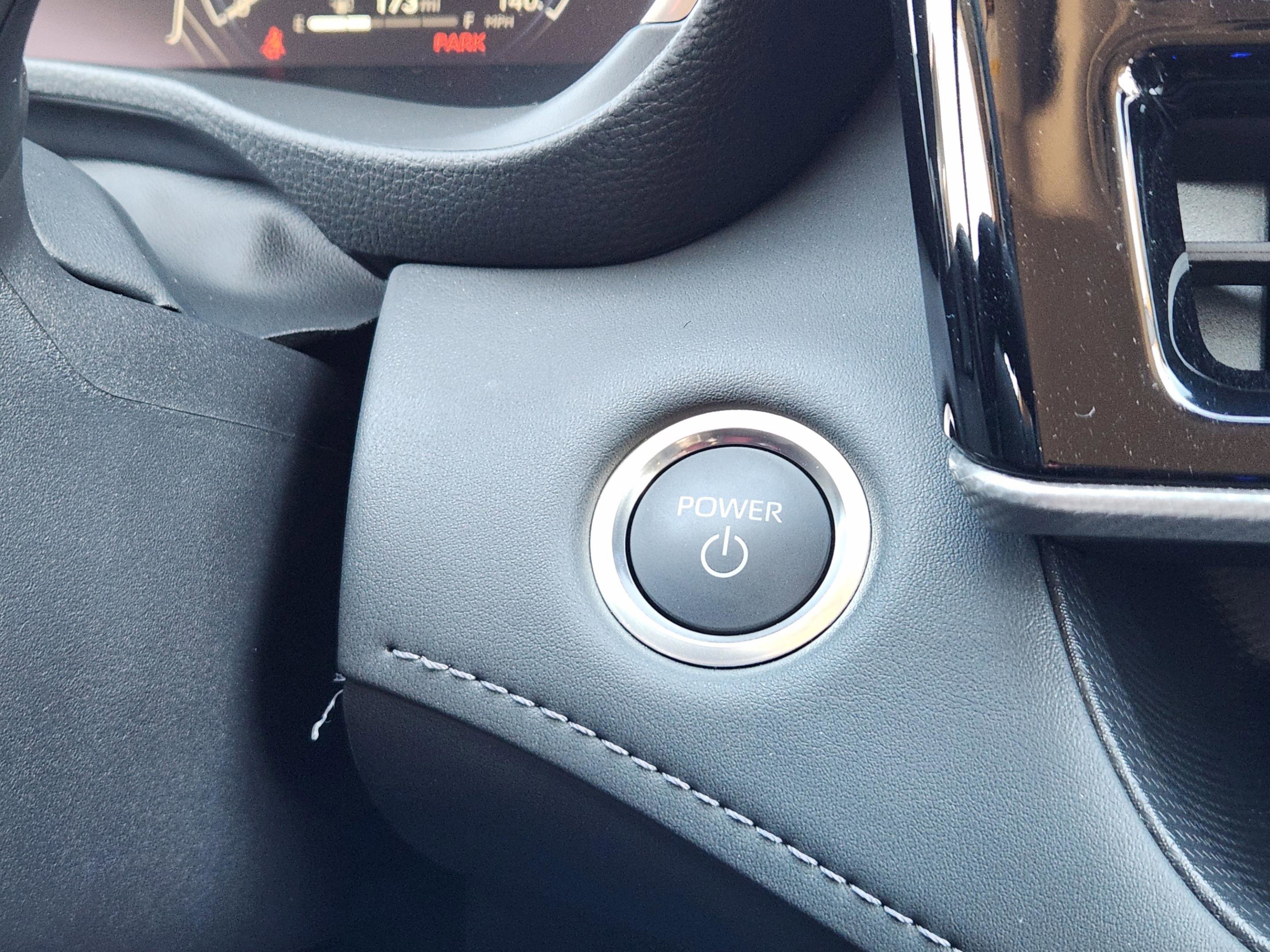 Used 2025 Toyota Highlander Platinum image 20