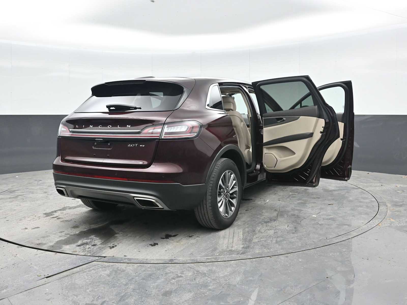 Used 2019 Lincoln Nautilus Select AWD/4WD image 55