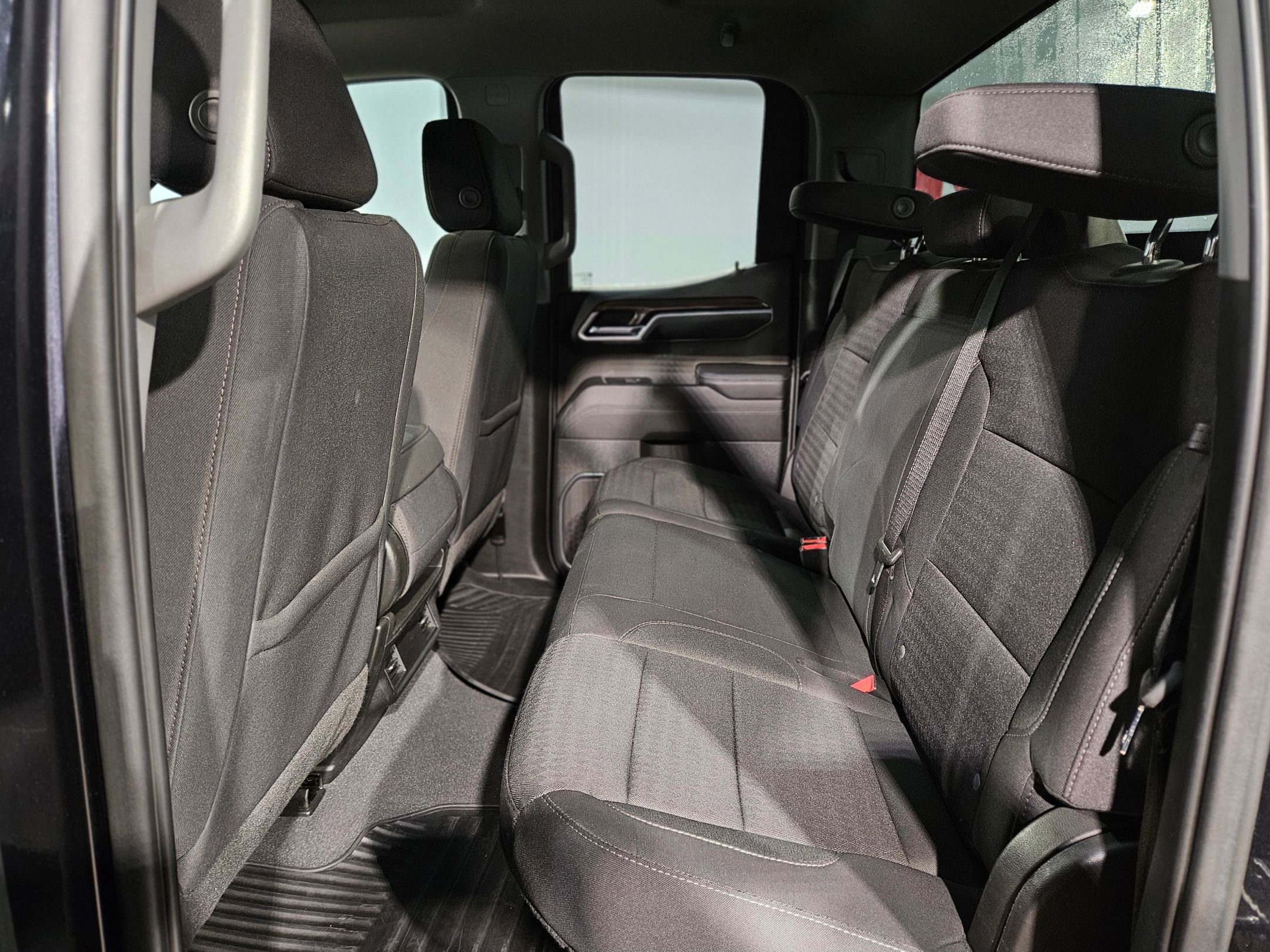 Used 2023 Chevrolet Silverado 1500 LT image 34