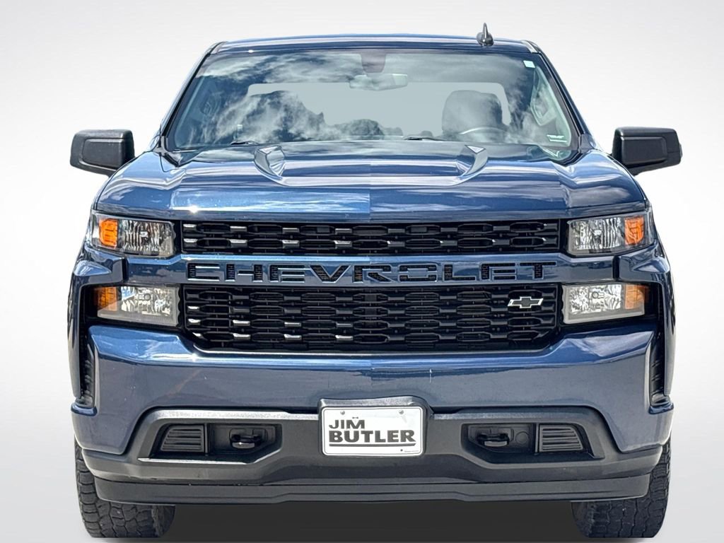 Used 2020 Chevrolet Silverado 1500 Custom w/ Custom Value Package AWD/4WD image 11