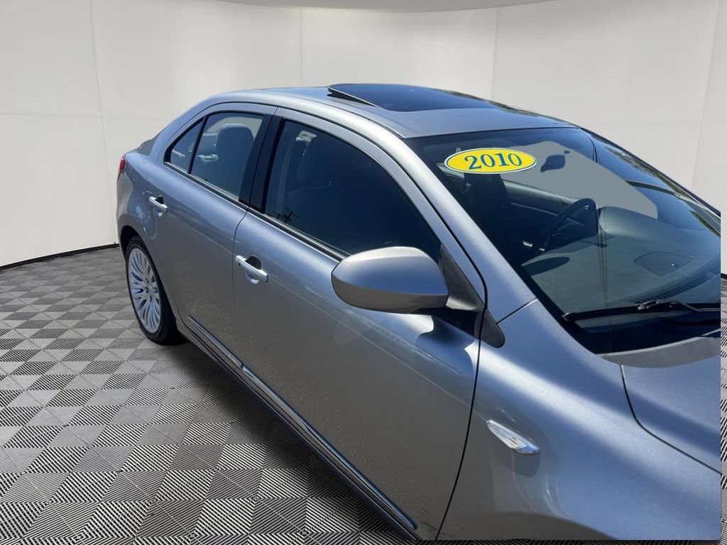 Used 2010 Suzuki Kizashi GTS FWD image 10