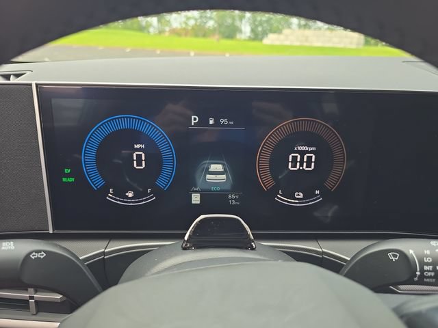 New 2026 Hyundai Santa Fe SEL FWD image 18