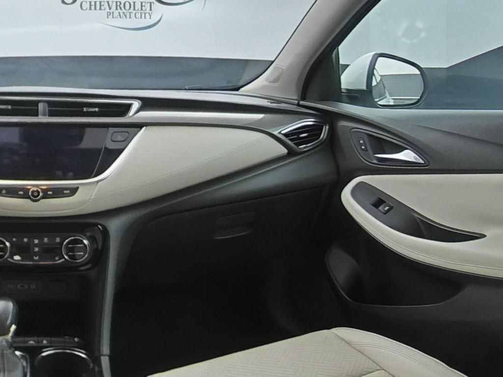 Used 2021 Buick Encore GX Essence w/ Experience Buick Package FWD image 15